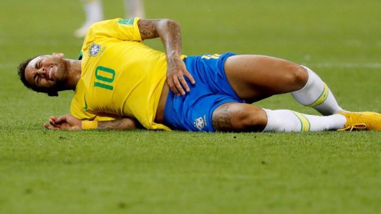 Neymar`s famous and best rolling dive - YouTube