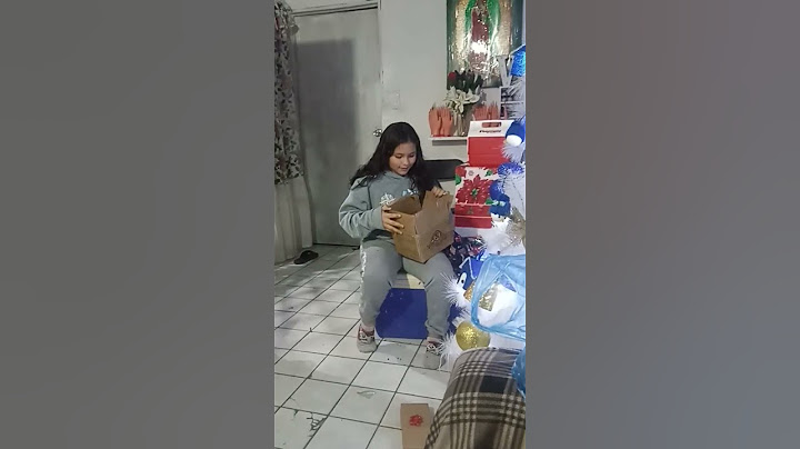 El santa le trajo carbón a mi niña🙈 #navidad #niños