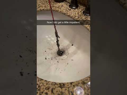 Video: Cleaning pipes with soda and vinegar: effective tools, application features, reviews