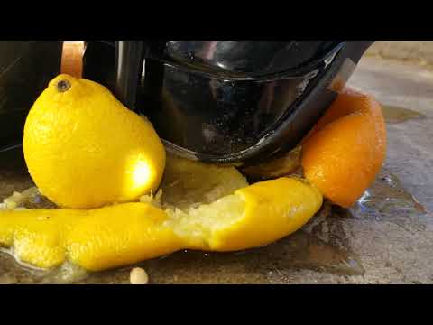 Ooh, The Way You Squeeze My Lemon!