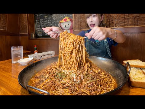 [Competitive Eating] A Massive Iron Plate Full of Pasta‼️ I was feeling a bit down, but eating so...