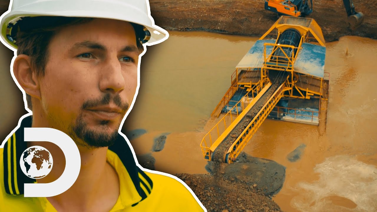 Parker Tries The Most Advanced Floating Wash Plant In The World! Gold