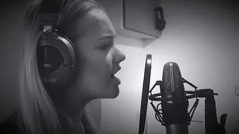 Superstar/Jameli...  Re-arranged By Beth Hopkins