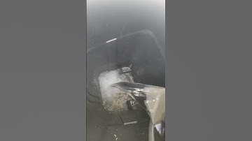 Trash can cleaning
