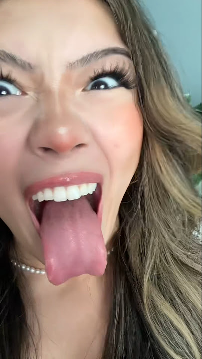 Long Tongue girl 137 #longtongue #instagramreels #tiktokchallenge