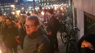 Fakkeloptog mod epidemilov  Torchlight procession against the epidemic law