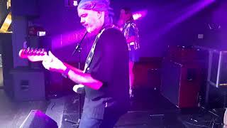 Ritchie Dave Porter plays Blues Rock instrumental 'Fast Train Rollin ' at King Billy Music Bar 