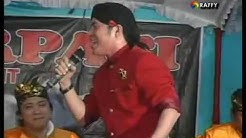 Marai Cemburu - Tedjo ( Cs. Merpati ) - Durasi: 7:20. Marai Cemburu - Tedjo ( Cs. Merpati ) - Durasi: 7:20.