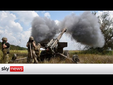 Ukraine War: Ukrainian artillery 'pound' Russian positions in the south