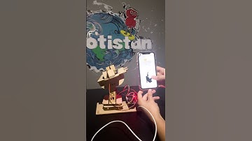 Charge your phone with solar power!🌞