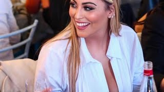 Jole9090  curvy model |Plus size fashion modelIzzy , Jole9090  age, wiki