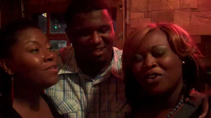 lisa, mackey and courtney sings