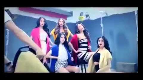 Hậu trường chụp ảnh của Ngọc Trinh và dàn chân dài Vũ Khắc Tiệp   M VIET