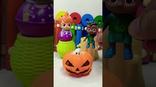 Cute COCOMELON JJ, YOYO and CODY Meet a Funny GHOST PUMPKIN! 🎃👻😂