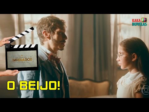 Nos Tempos do Imperador: Nélio e Dolores se beijam