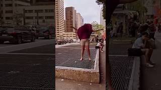 दख लडक क कपड कस उड गए