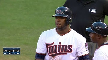 CWS@MIN: Vargas lines single to drive in Plouffe