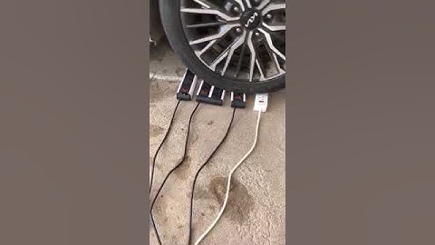 Quá trình test độ bền của ổ cắm điện Ucomen