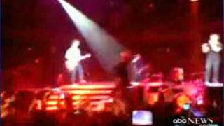 Wild Male Fan Crashes Jonas Brothers Concert MADRID