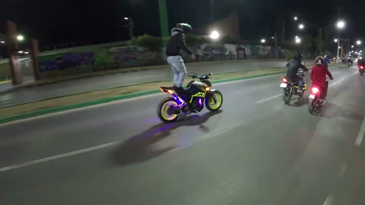Mi Primera Vez en Una RODADA DE MOTOS 🏍️ 🤟🏽💀 / Parte 2