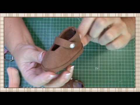 Video: Cómo Coser Zapatos De Muñeca