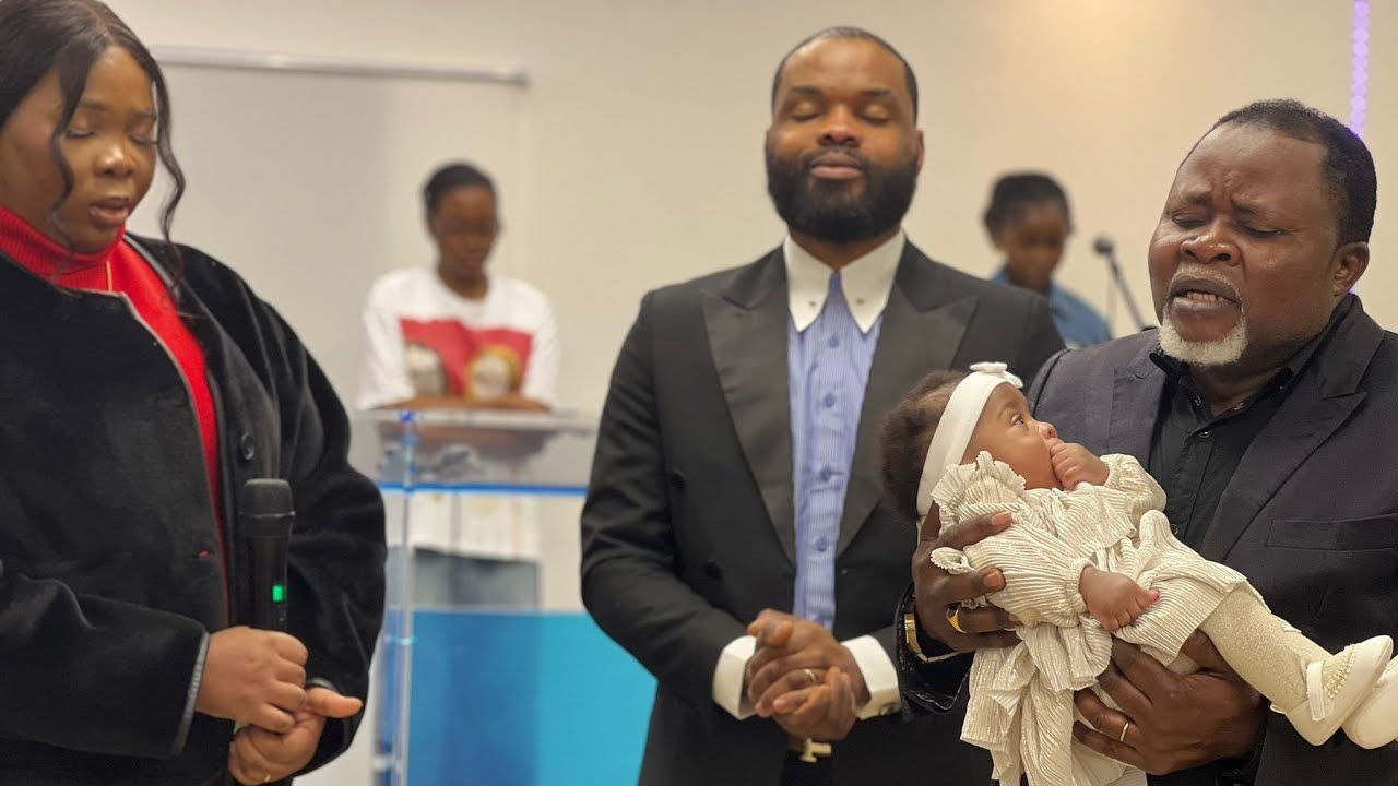Présentation Du Bébé (RAYA) De Frère Maxime et Sœur Raïssa a l'église la source vivante 