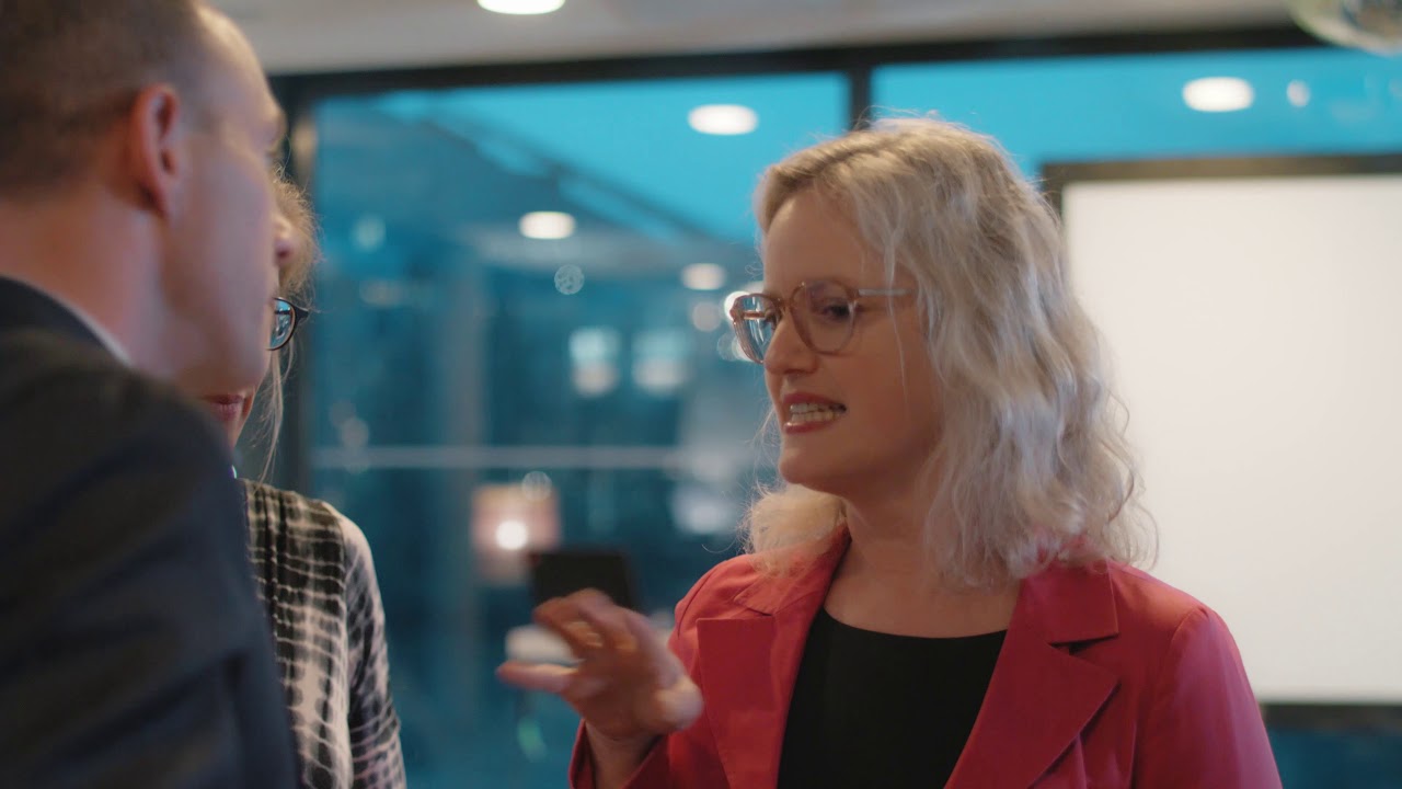 creditshelf - der Gestalter digitaler Mittelstandsfinanzierung! Einfach. Schnell. Innovativ.