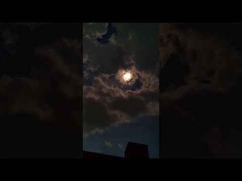 Video: ¿A qué hora es el eclipse lunar en Oregón?