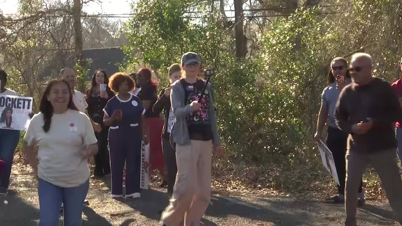 Jasmine Crockett makes campaign stop in Tyler