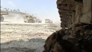 Suasana kerja di tambang #kalimantan #viral #mining #tambang #storyanaktambang