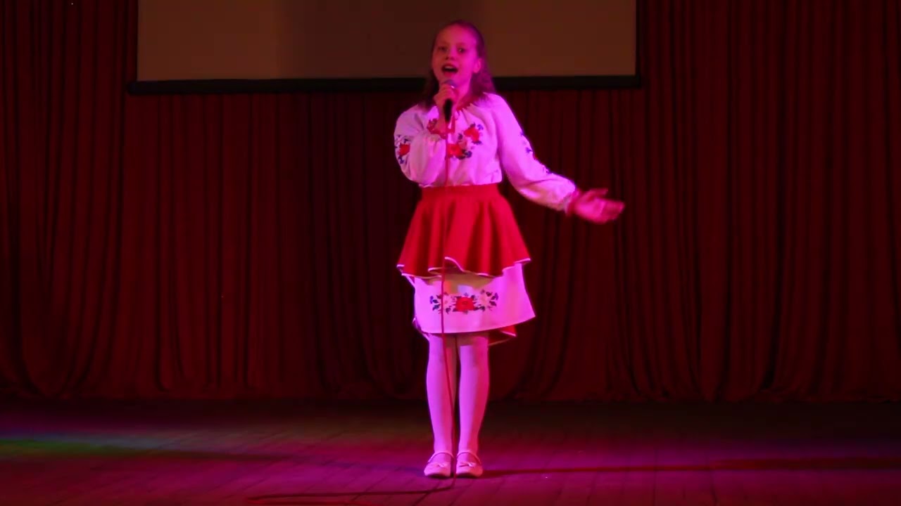 Томчук Кароліна 