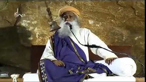 Sadhguru JV telling shankaran pillai funny joke and explaining how not live the life