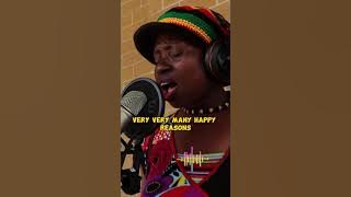 EVI EDNA OGHOLI - HAPPY BIRTHDAY LYRICS