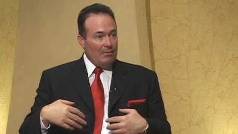 Bob Snyder, Co Founder Nouveau Riche University