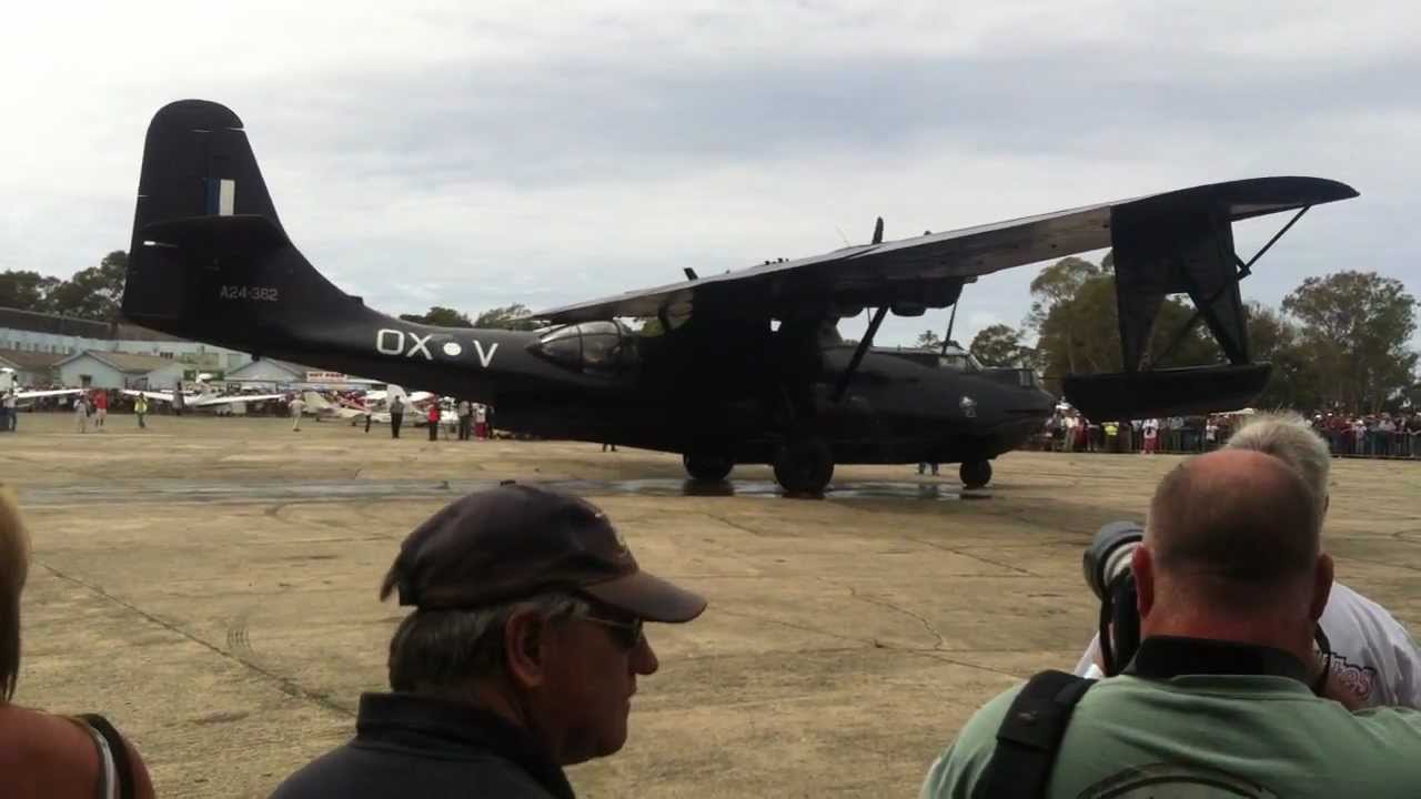 3/11/2012 Catalina returning to former RAAF Base Rathmines - YouTube