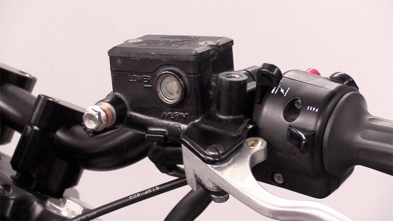 Triumph Thunderbird / TT Legend, Clutch Master Cylinder Overhaul