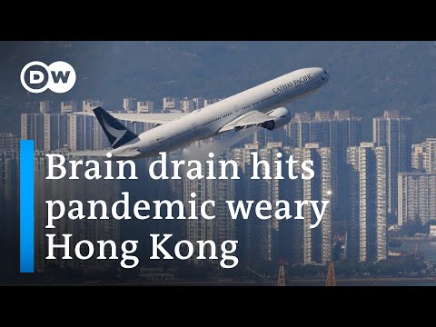 Companies and individuals leave Hong Kong over zero-COVID policy | DW News