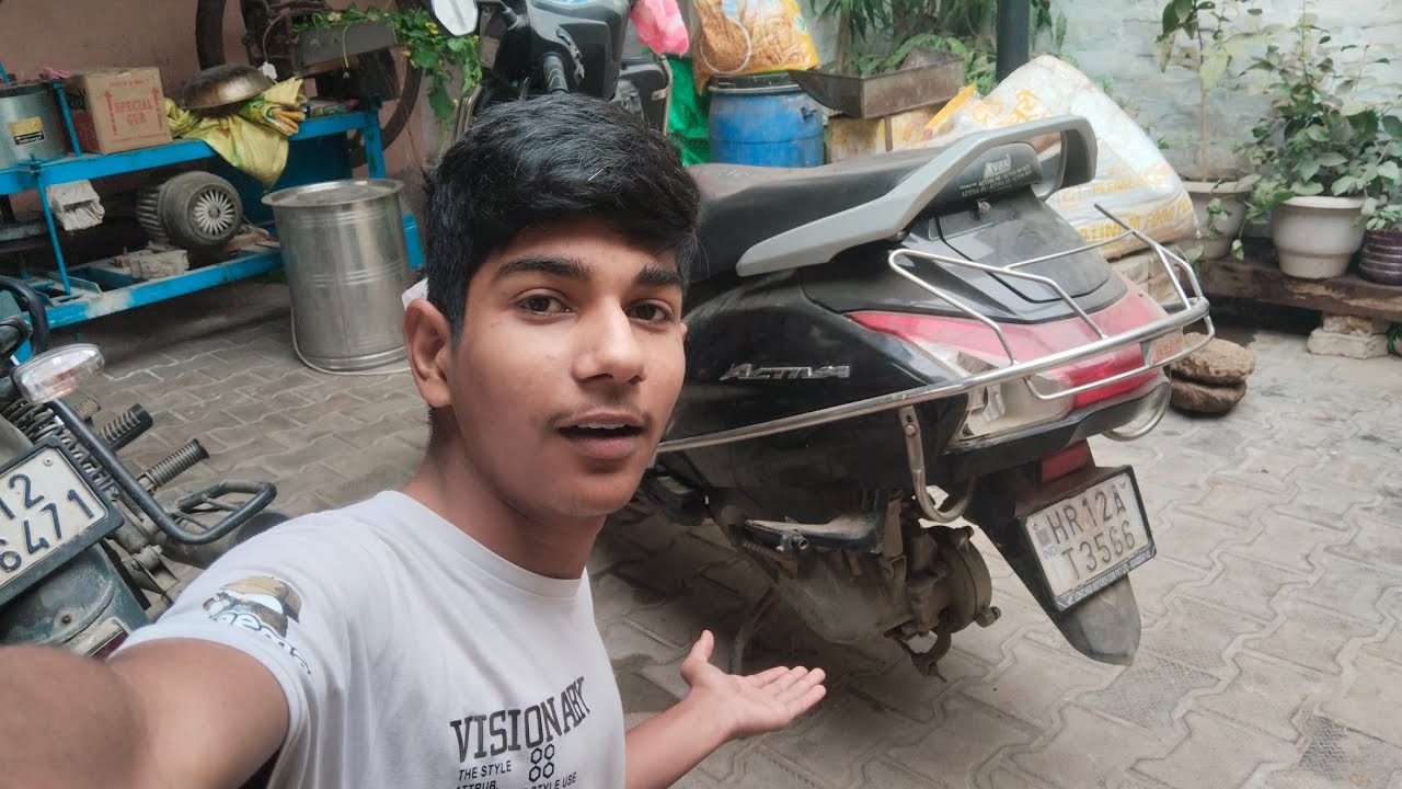 Scooty Ka Tyre Nikal Diya 😃