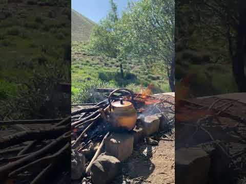 اینجا ساوه روستای لار پیشنهاد میکنم حتما برید خیلی باصفاس ایران  طعبیت