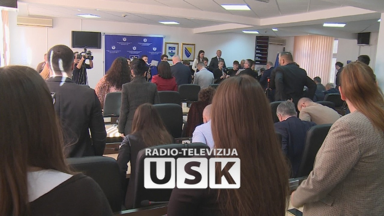 PRIGODNE AKTIVNOSTI: Unsko-sanski kanton svečano obilježio Dan nezavisnosti Bosne i Hercegovine