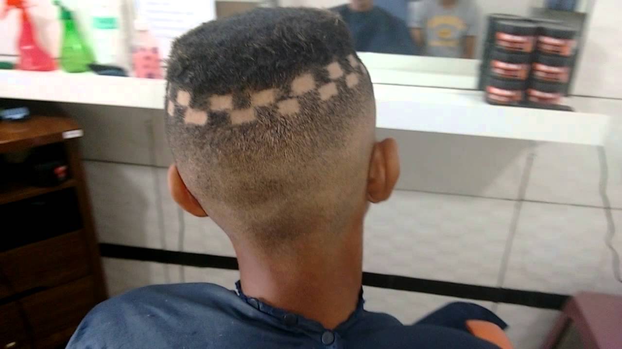Corte de cabelo quadrado com disfarce - YouTube