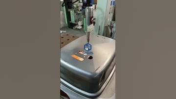 [SteviS Laser] Industrial 6-axis robotic arm fiber laser cutting machine, making holes on plates