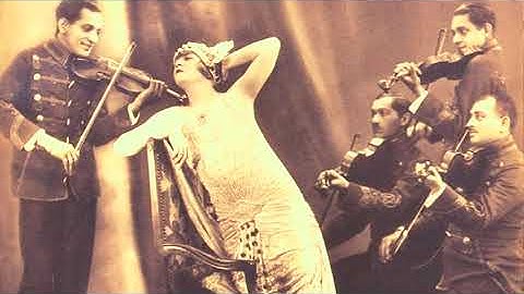 Pierre Eich / J. van Hyfte playerpiano plays: "Die Csárdásfürstin" (Fantaisie)