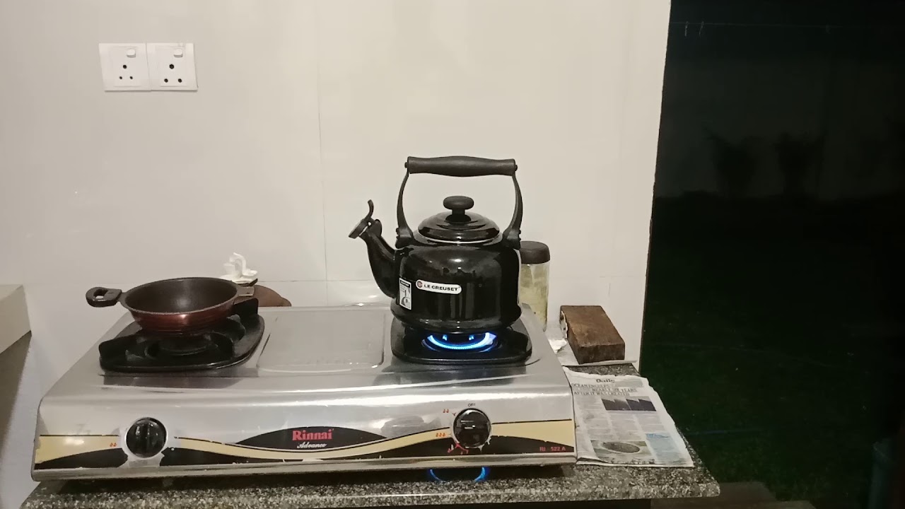 Le Creuset kettle whistling YouTube