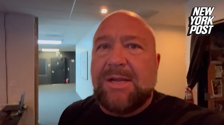 Alex Jones announces that the Onion won the bidding for Infowars at auction
