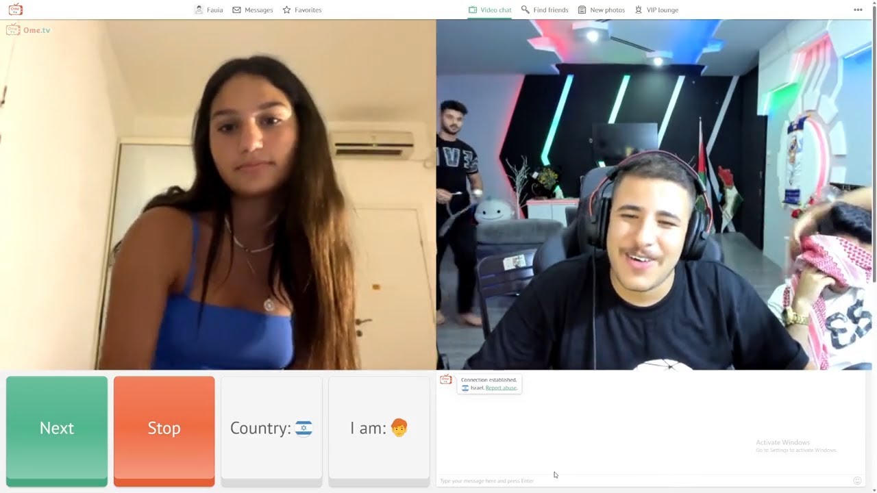 بث فيس بوك عبسي و بعرات اومي تي في😂😂 تحشيش ضحك 😂