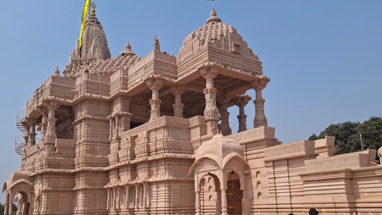 Mini Dwarkadhish temple near Mumbai. Virar new temple #dwarkadhish #temple #lordkrishna 🛕🚩