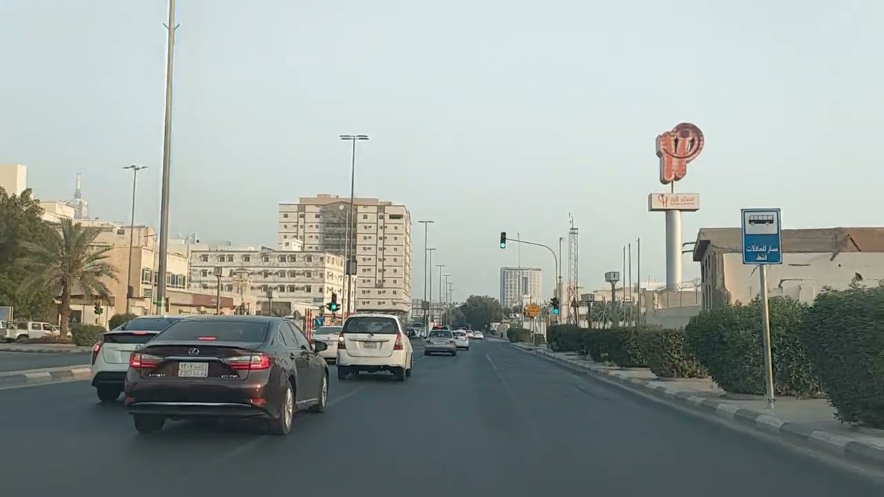 جولة في شوارع مكة المكرمة في الحي التنعيم وطريقي إلى شارع المنصور و الرصيفه