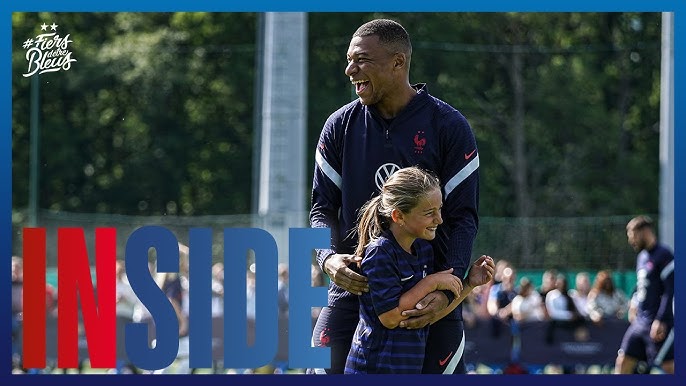 Mbappé aux côtés des enfants malades de l'ONG Premiers de Cordée