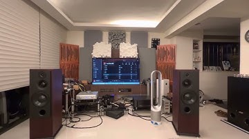 ATC SCM 50 ASLT - playing with active speaker.